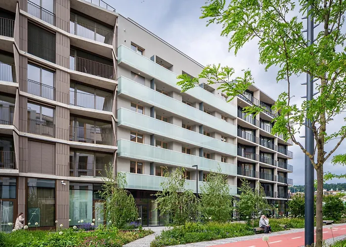Big Living Apartment *